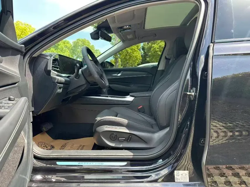 2025 Volkswagen Passat 1.5T 160HP L4 7DCT,autocango,china used car exporter,china ev exporter,chinese used car exporter,chinese used ev exporter