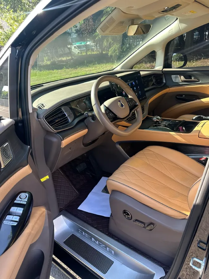 2022 Mercedes-Benz GLC Class 2.0T 197HP L4 9AT,autocango,china used car exporter,china ev exporter,chinese used car exporter,chinese used ev exporter