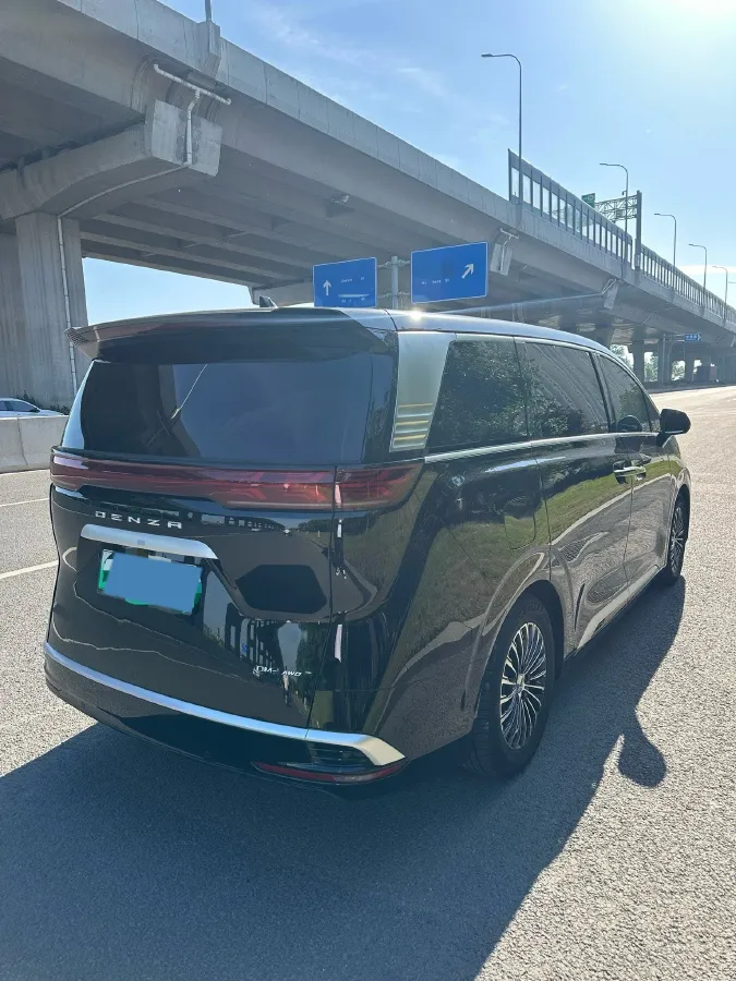 2022 Mercedes-Benz GLC Class 2.0T 197HP L4 9AT,autocango,china used car exporter,china ev exporter,chinese used car exporter,chinese used ev exporter