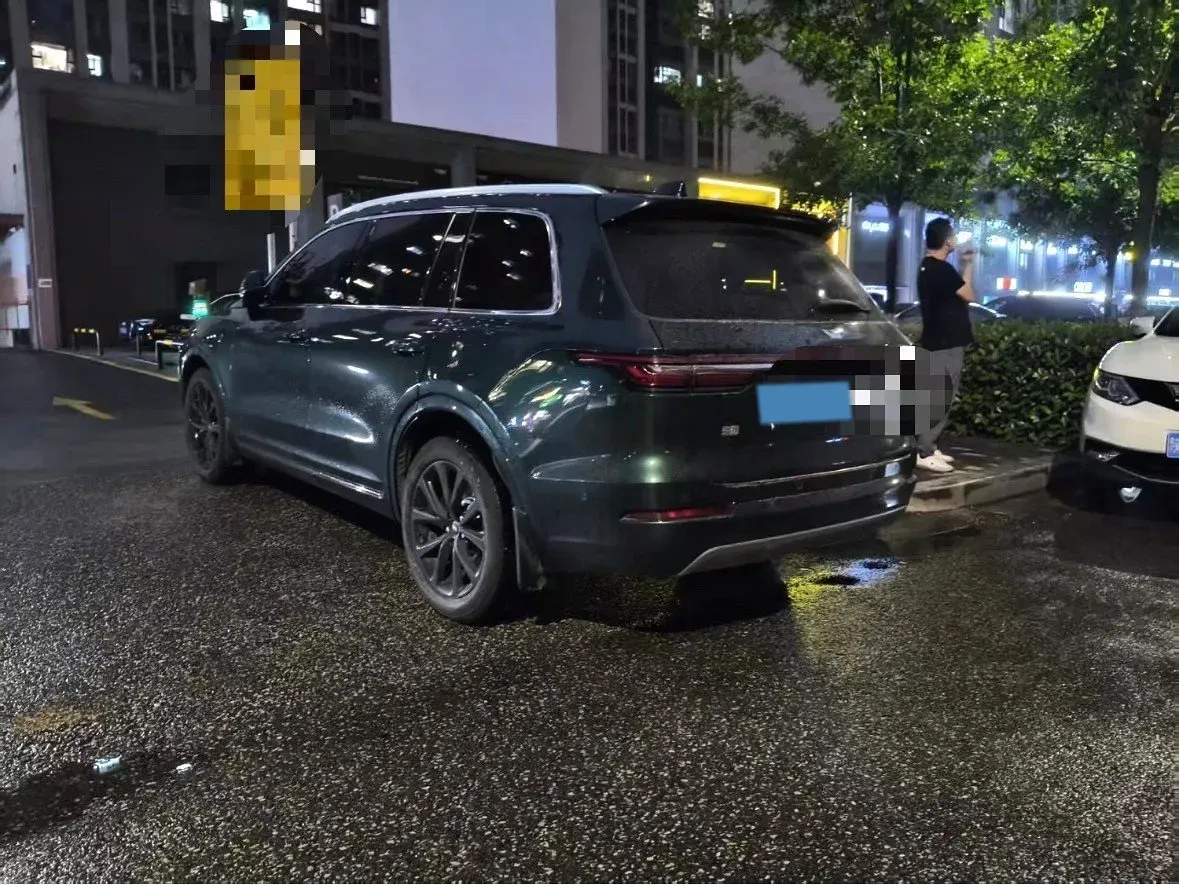 2021 Li ONE Range Extended 131HP REEV 40.5KWH,autocango,china used car exporter,china ev exporter,chinese used car exporter,chinese used ev exporter