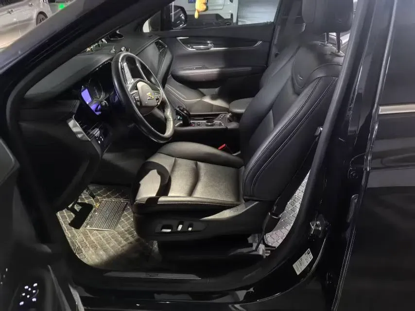 2021 Cadillac XT5 2.0T 237HP L4 9AT,autocango,china used car exporter,china ev exporter,chinese used car exporter,chinese used ev exporter