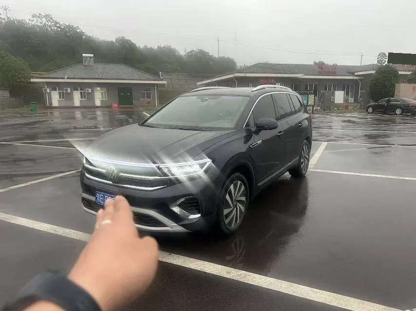 2021 Volkswagen Talagon 2.0T 220HP L4 7DCT,autocango,china used car exporter,china ev exporter,chinese used car exporter,chinese used ev exporter
