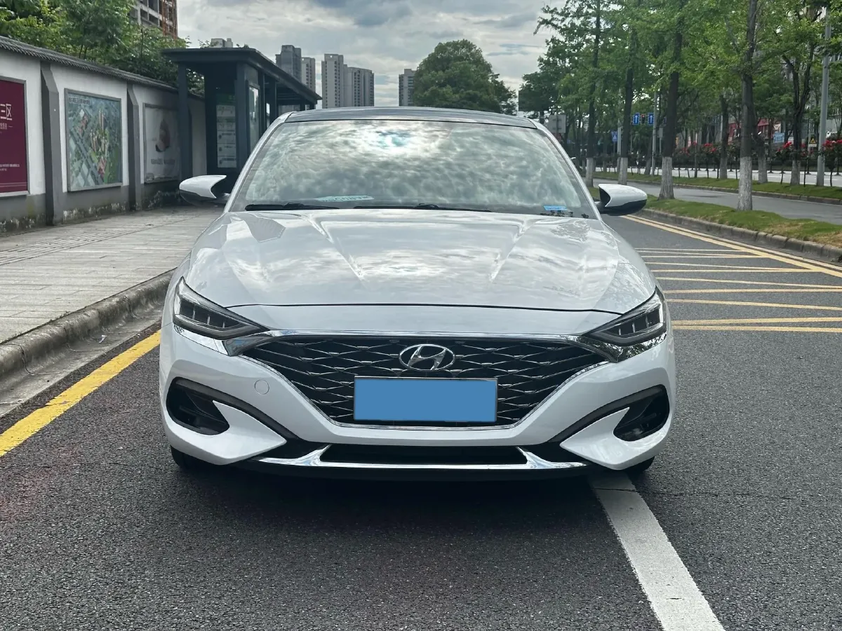 2019 Hyundai La Festa 1.6T 204HP L4 7DCT,autocango,china used car exporter,china ev exporter,chinese used car exporter,chinese used ev exporter