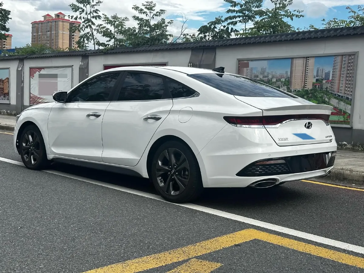 2019 Hyundai La Festa 1.6T 204HP L4 7DCT,autocango,china used car exporter,china ev exporter,chinese used car exporter,chinese used ev exporter
