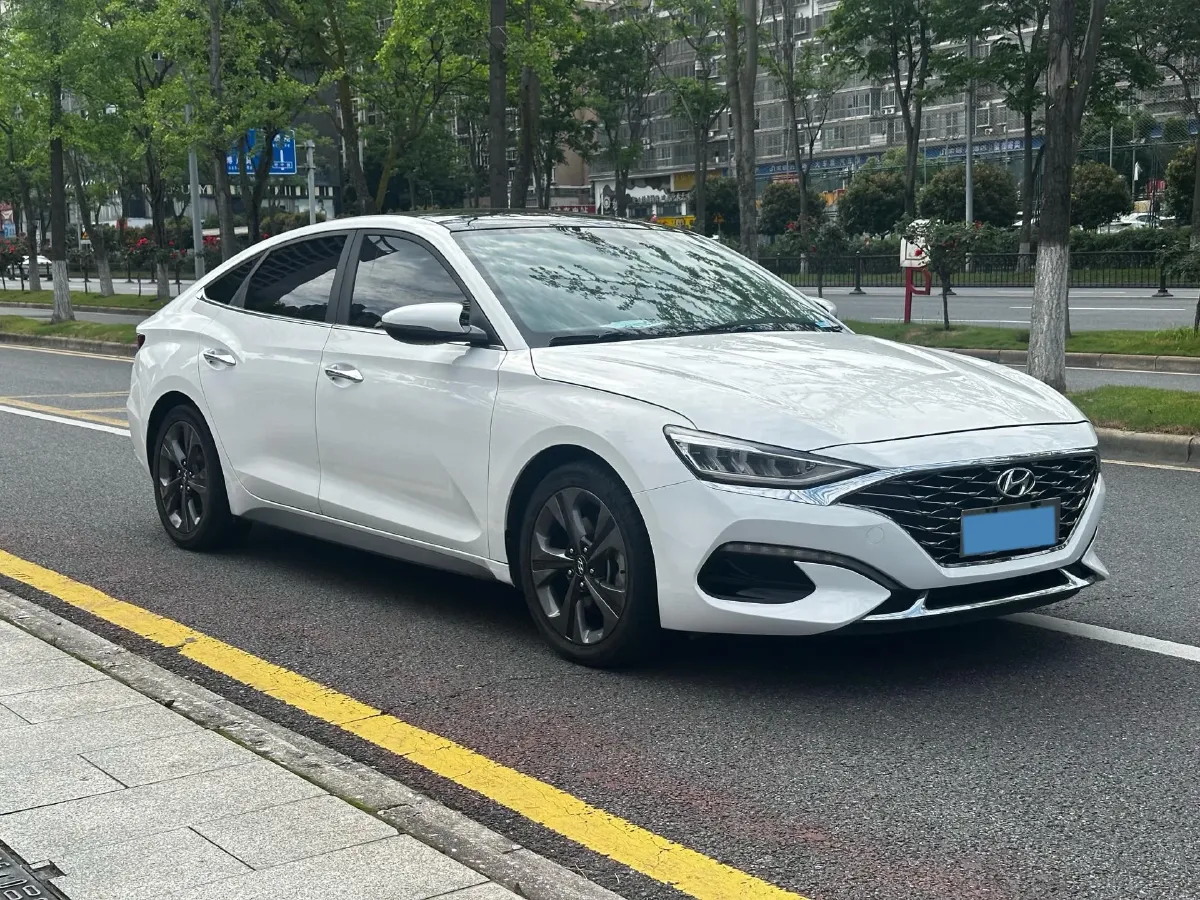 2019 Hyundai La Festa 1.6T 204HP L4 7DCT,autocango,china used car exporter,china ev exporter,chinese used car exporter,chinese used ev exporter