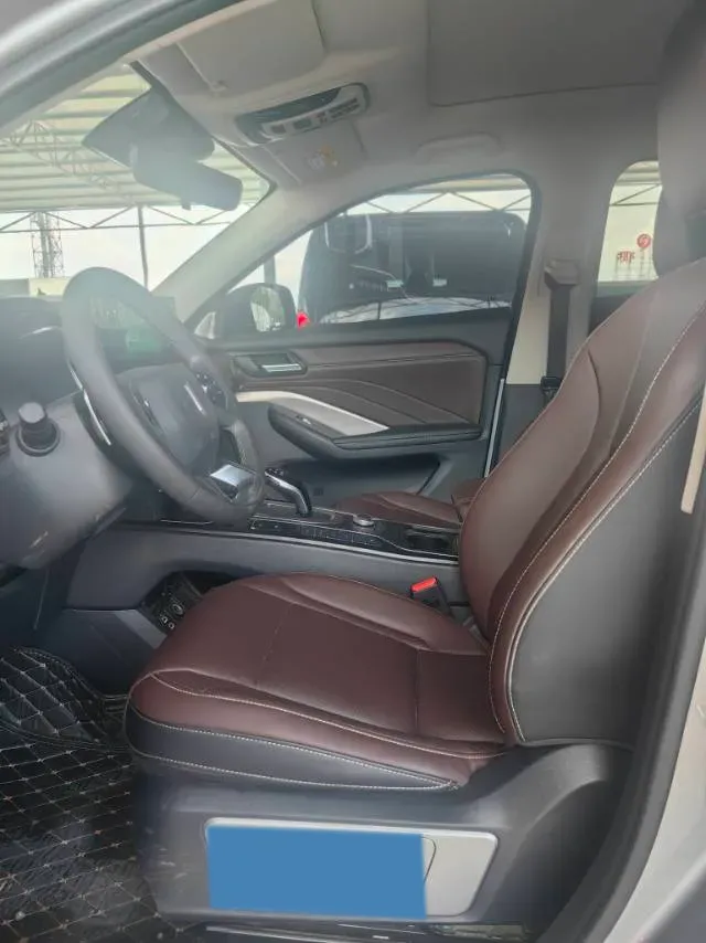 2021 WEY VV6 2.0T 227HP L4 7DCT,autocango,china used car exporter,china ev exporter,chinese used car exporter,chinese used ev exporter