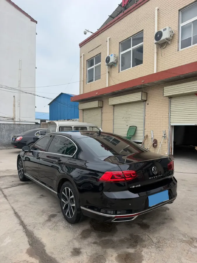 2020 Volkswagen Magotan 2.0T 186HP L4 7DCT,autocango,china used car exporter,china ev exporter,chinese used car exporter,chinese used ev exporter