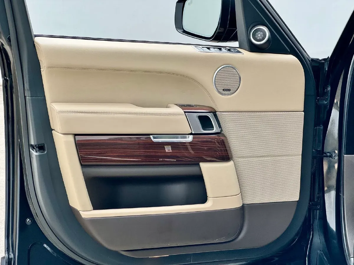2017 Land Rover Range Rover 3.0T 340HP V6 8AT,autocango,china used car exporter,china ev exporter,chinese used car exporter,chinese used ev exporter