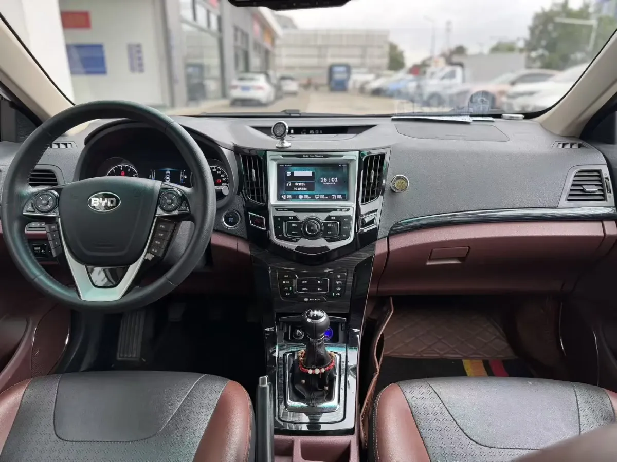 2018 BYD SuRui 1.5L 109HP L4 5MT,autocango,china used car exporter,china ev exporter,chinese used car exporter,chinese used ev exporter