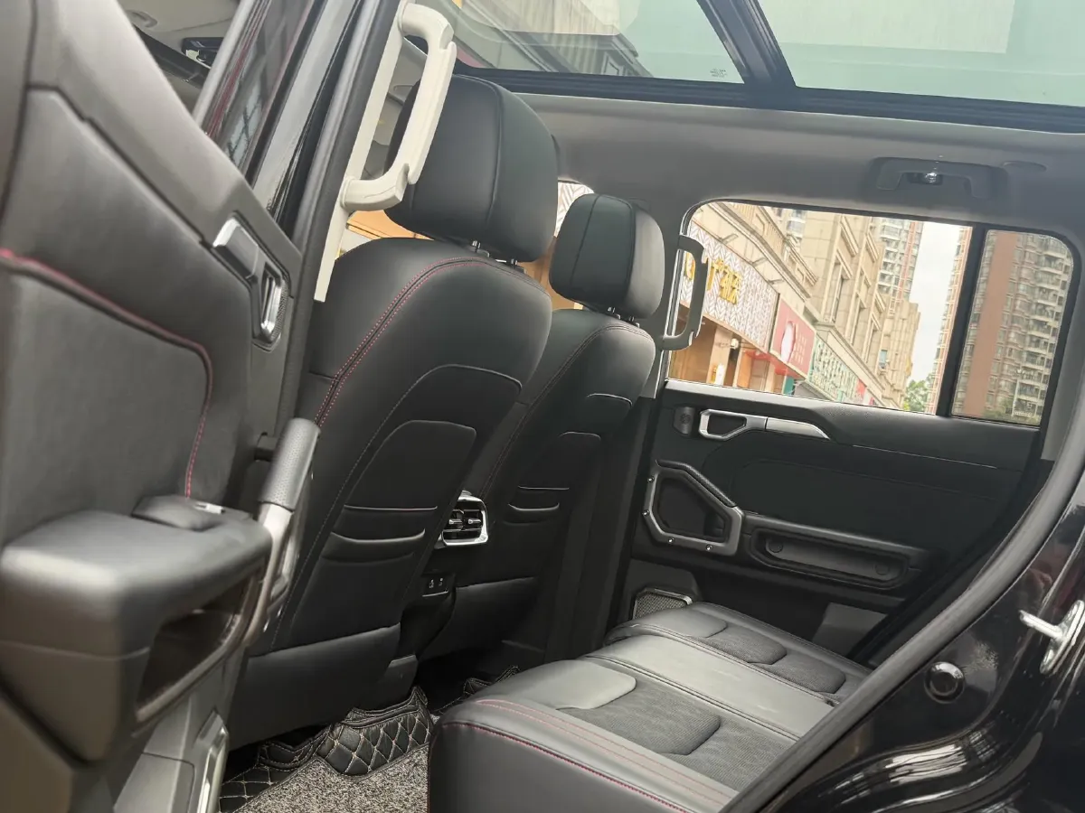 2025 Jetour Traveller 2.0T 254HP L4 8AT,autocango,china used car exporter,china ev exporter,chinese used car exporter,chinese used ev exporter