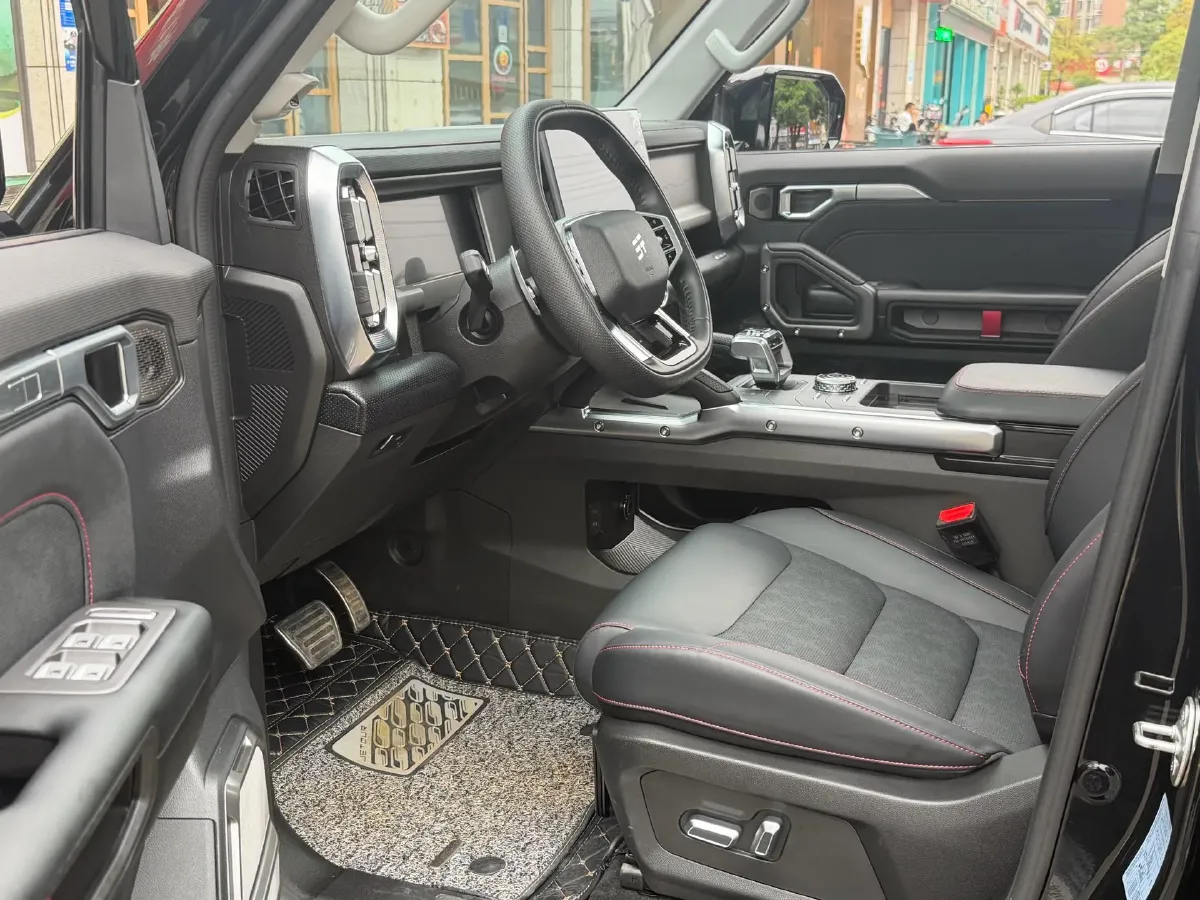 2025 Jetour Traveller 2.0T 254HP L4 8AT,autocango,china used car exporter,china ev exporter,chinese used car exporter,chinese used ev exporter