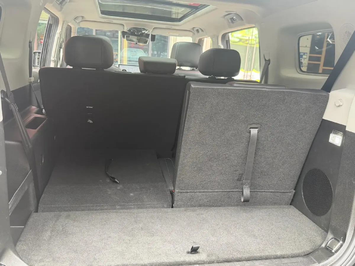2025 Jetour Traveller 2.0T 254HP L4 8AT,autocango,china used car exporter,china ev exporter,chinese used car exporter,chinese used ev exporter