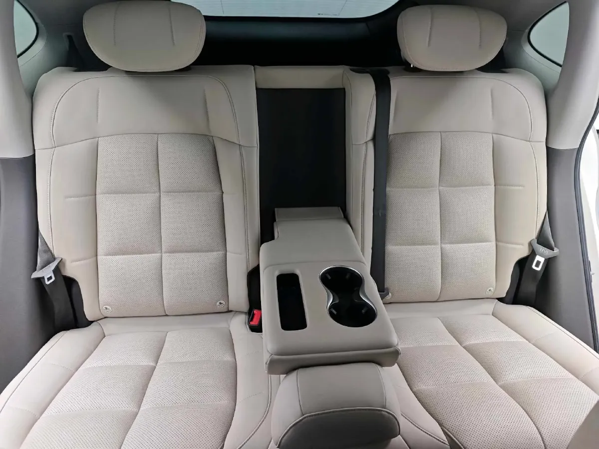 2023 IM LS6 BEV 100KWH,autocango,china used car exporter,china ev exporter,chinese used car exporter,chinese used ev exporter