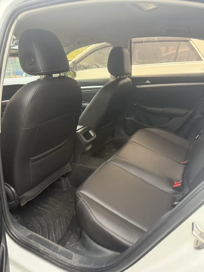 2021 Volkswagen Bora 1.5L 113HP L4 6AT,autocango,china used car exporter,china ev exporter,chinese used car exporter,chinese used ev exporter