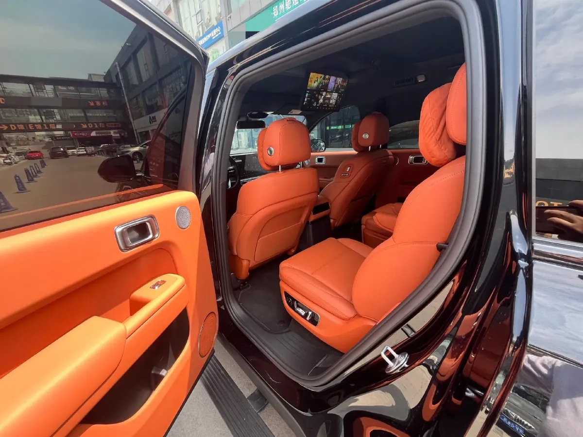 2024 Li L9 Range Extended 154HP REEV 52.3KWH,autocango,china used car exporter,china ev exporter,chinese used car exporter,chinese used ev exporter