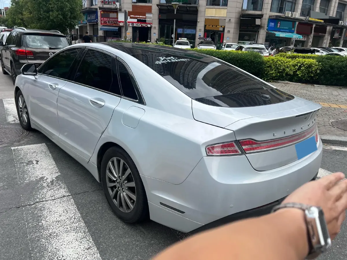 2020 Lincoln MKZ 2.0T 196HP L4 6AT,autocango,china used car exporter,china ev exporter,chinese used car exporter,chinese used ev exporter