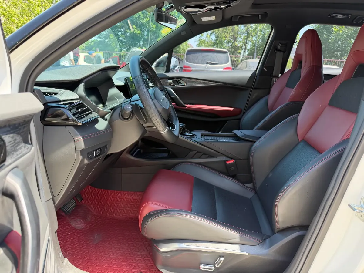 2020 LYNK&CO 06 1.5T 177HP L3 7DCT,autocango,china used car exporter,china ev exporter,chinese used car exporter,chinese used ev exporter
