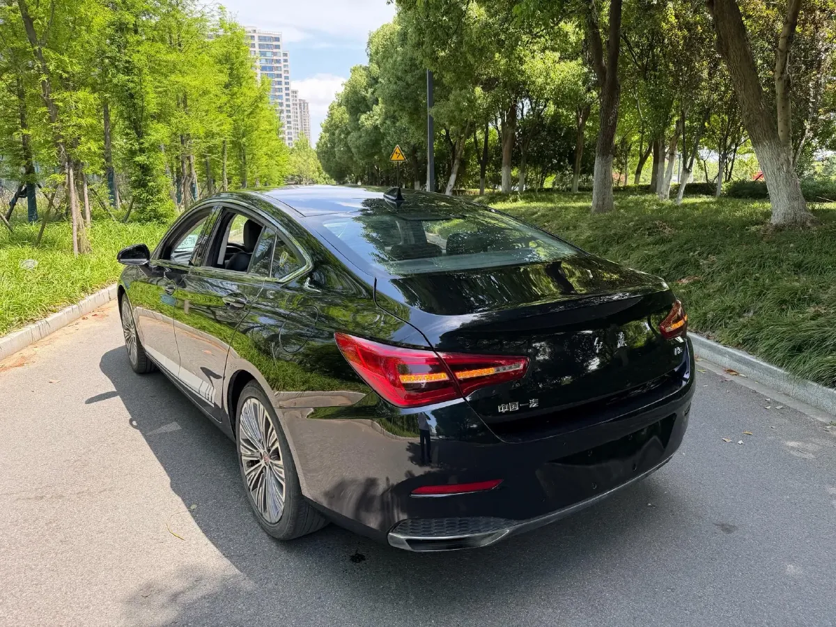 2022 HongQi H5 1.8T 197HP L4 6AT,autocango,china used car exporter,china ev exporter,chinese used car exporter,chinese used ev exporter