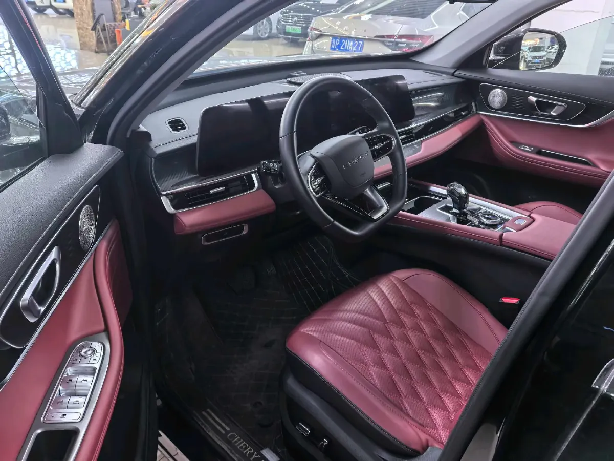 2023 Chery Tiggo 7 Plus 1.5T 156HP L4 CVT,autocango,china used car exporter,china ev exporter,chinese used car exporter,chinese used ev exporter