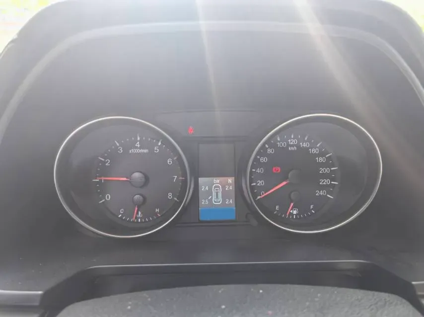 2021 Haval M6 1.5T 150HP L4 7DCT,autocango,china used car exporter,china ev exporter,chinese used car exporter,chinese used ev exporter