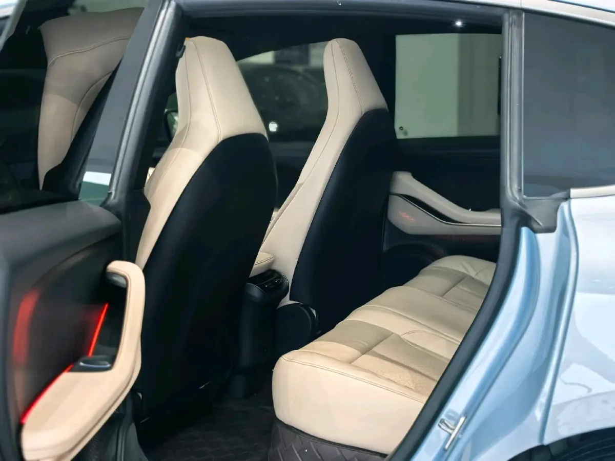 2022 JunTian HeiWuShi Youth 2.0T 203HP L4 6AT,autocango,china used car exporter,china ev exporter,chinese used car exporter,chinese used ev exporter