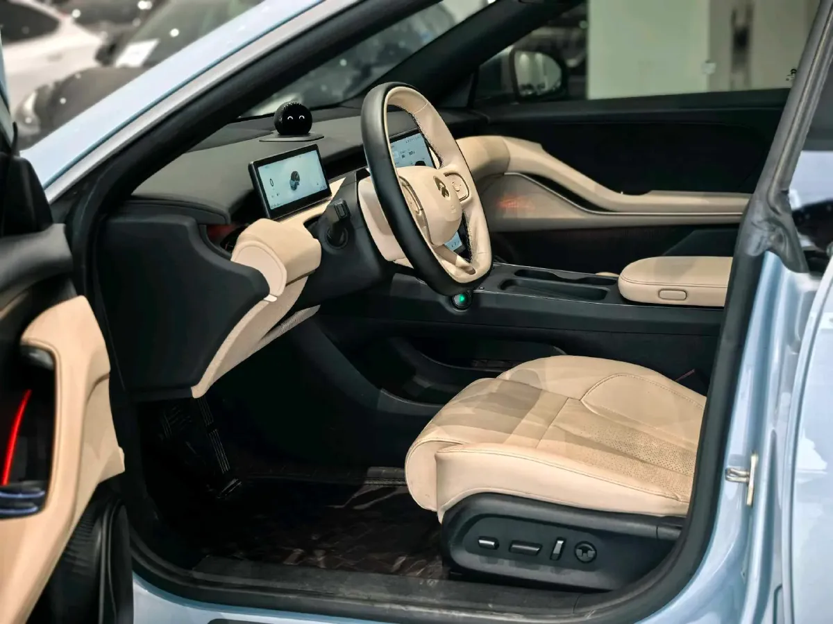 2022 JunTian HeiWuShi Youth 2.0T 203HP L4 6AT,autocango,china used car exporter,china ev exporter,chinese used car exporter,chinese used ev exporter