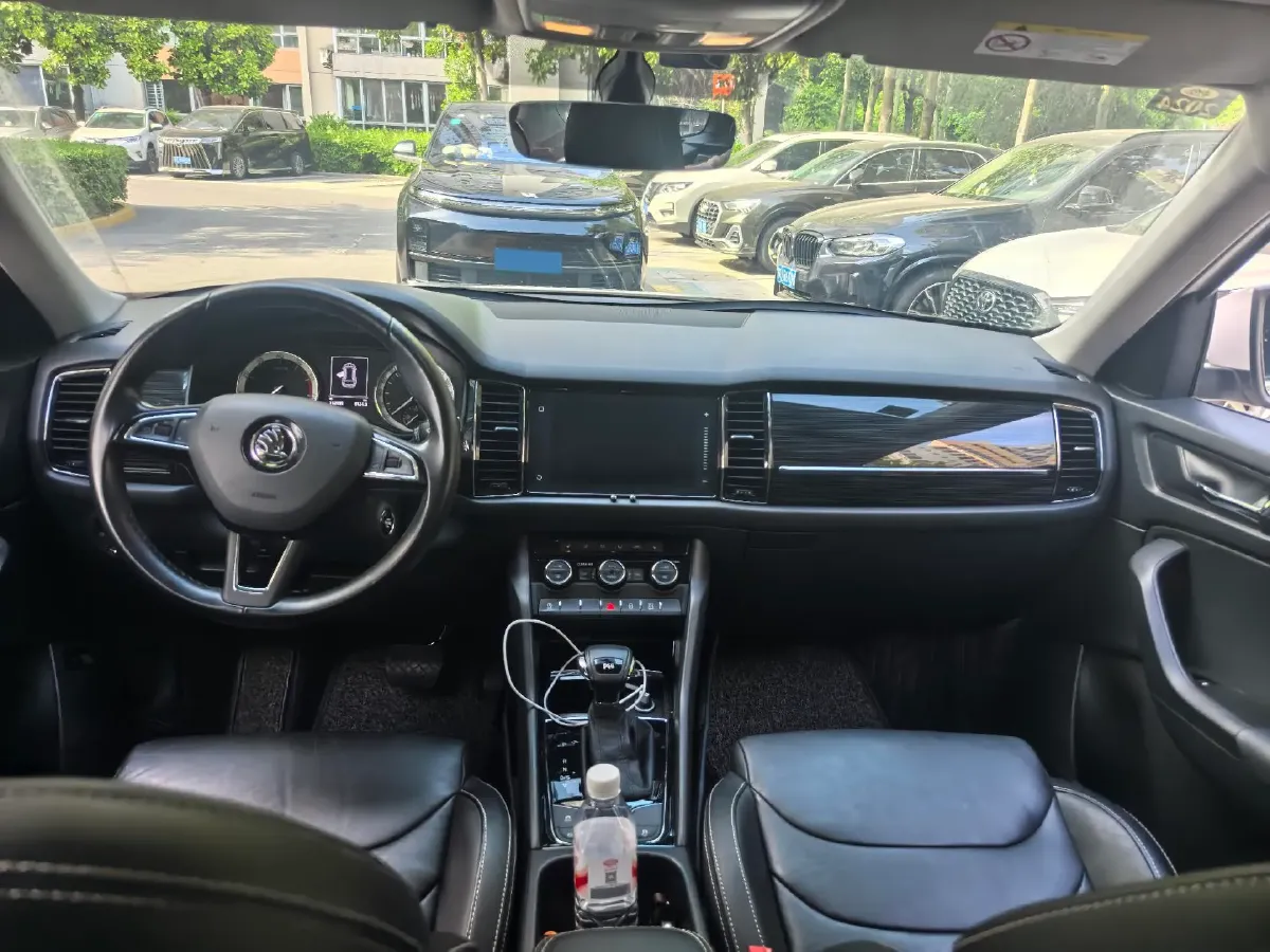 2018 Skoda Kodiak 2.0T 186HP L4 7DCT,autocango,china used car exporter,china ev exporter,chinese used car exporter,chinese used ev exporter