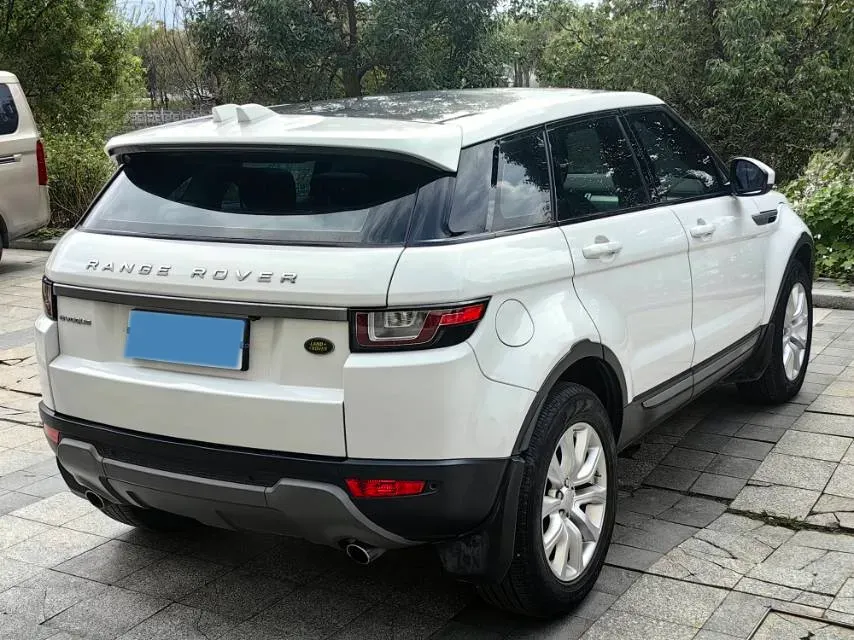 2018 Land Rover Range Rover Evoque 2.0T 241HP L4 9AT,autocango,china used car exporter,china ev exporter,chinese used car exporter,chinese used ev exporter