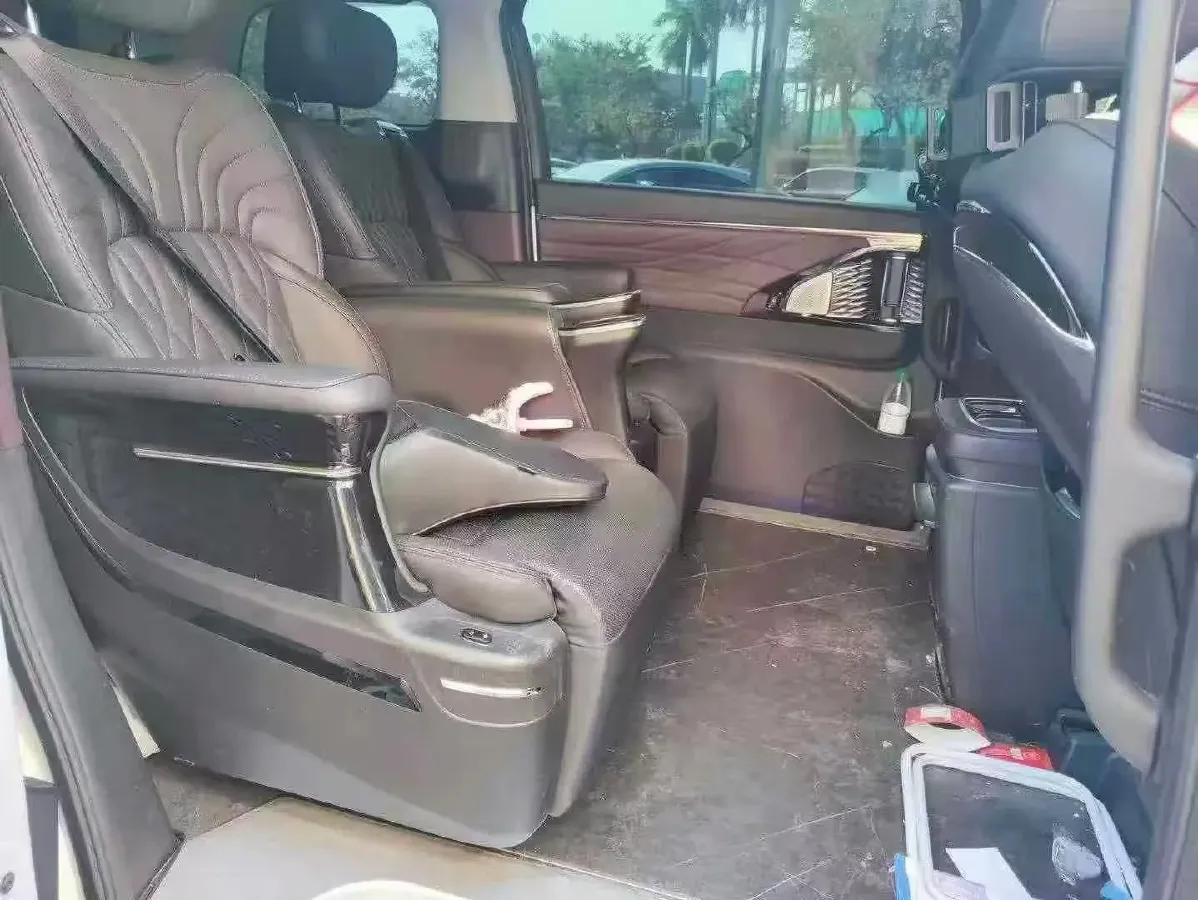 2024 GAC Trumpchi M8 2.0T 252HP L4 8AT,autocango,china used car exporter,china ev exporter,chinese used car exporter,chinese used ev exporter