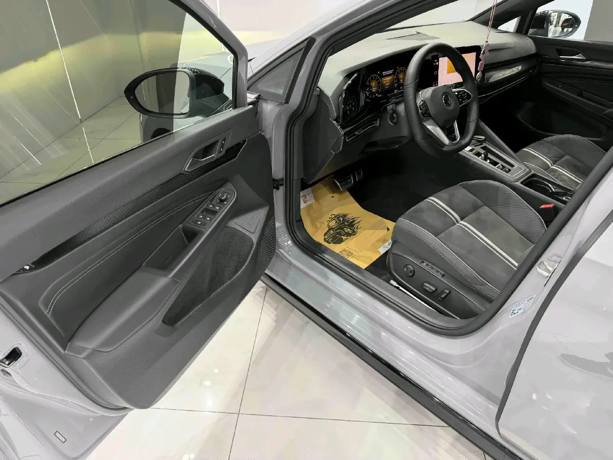 2021 Volkswagen Golf 1.4T 150HP L4 7DCT,autocango,china used car exporter,china ev exporter,chinese used car exporter,chinese used ev exporter