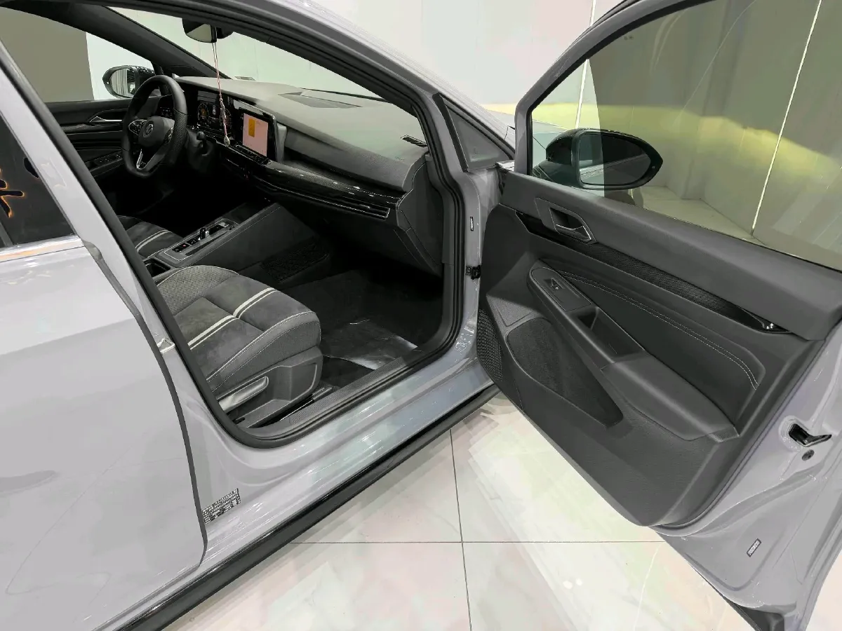 2021 Volkswagen Golf 1.4T 150HP L4 7DCT,autocango,china used car exporter,china ev exporter,chinese used car exporter,chinese used ev exporter