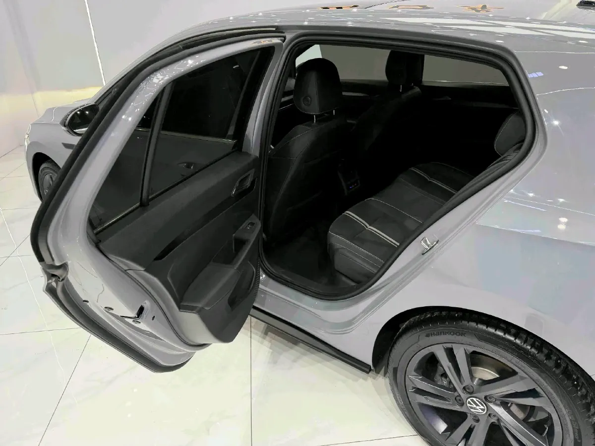 2021 Volkswagen Golf 1.4T 150HP L4 7DCT,autocango,china used car exporter,china ev exporter,chinese used car exporter,chinese used ev exporter