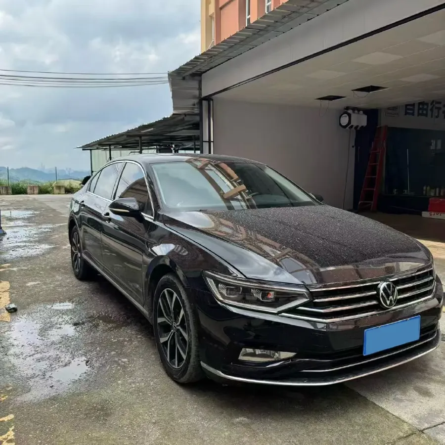2020 Volkswagen Magotan 2.0T 186HP L4 7DCT,autocango,china used car exporter,china ev exporter,chinese used car exporter,chinese used ev exporter