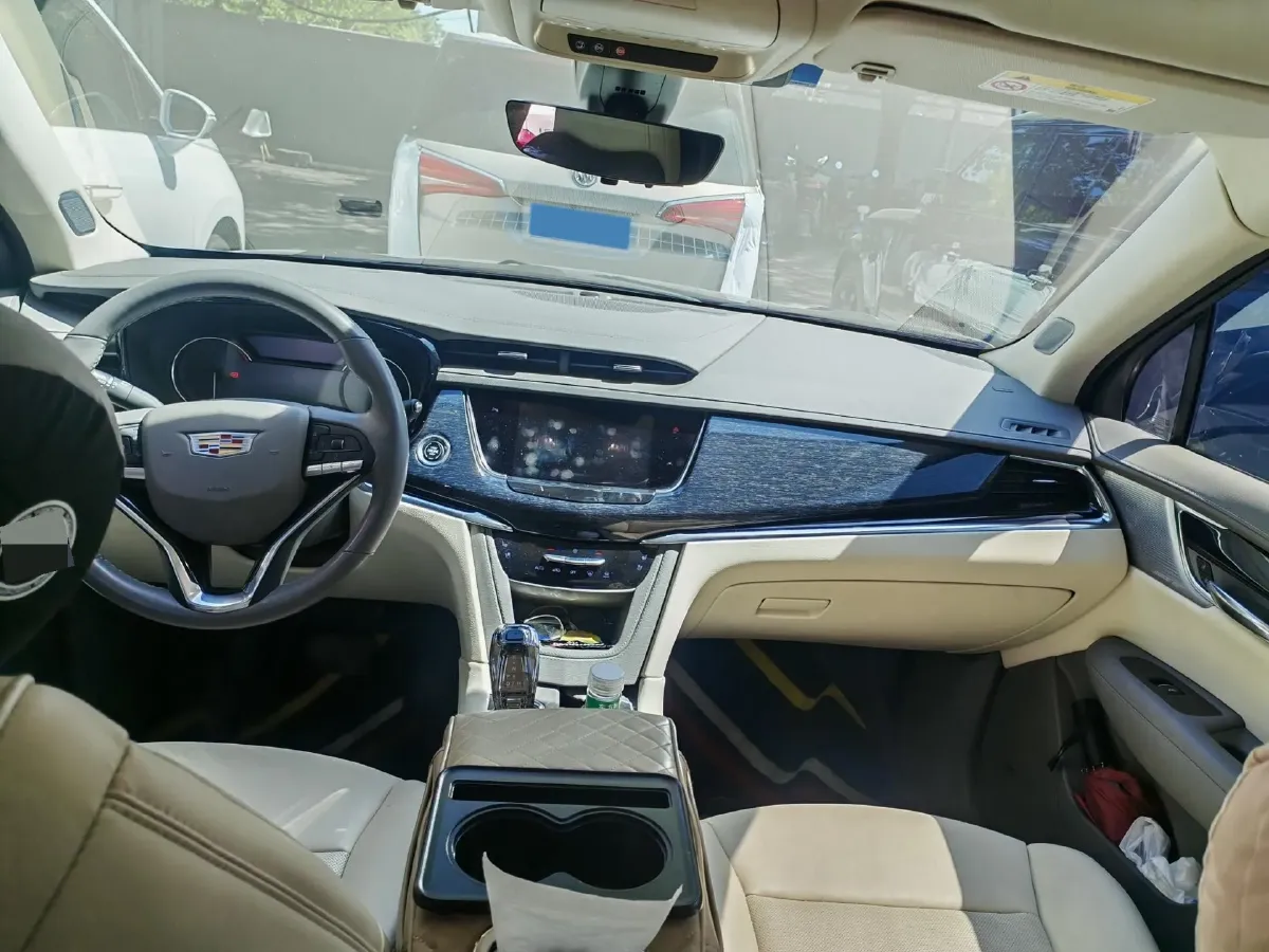 2022 Cadillac XT6 2.0T 237HP L4 9AT,autocango,china used car exporter,china ev exporter,chinese used car exporter,chinese used ev exporter