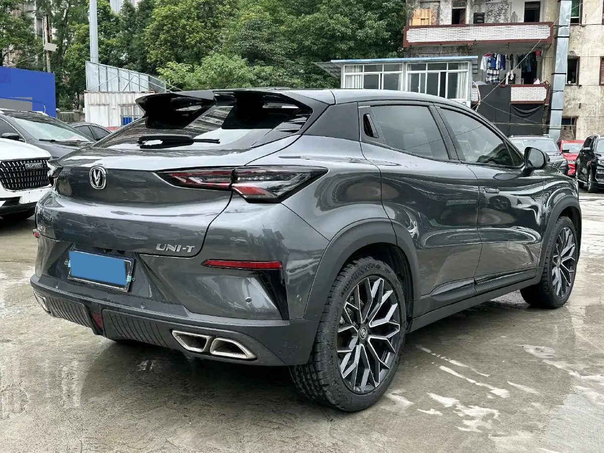 2022 ChangAn UNI-T 1.5T 188HP L4 7DCT,autocango,china used car exporter,china ev exporter,chinese used car exporter,chinese used ev exporter