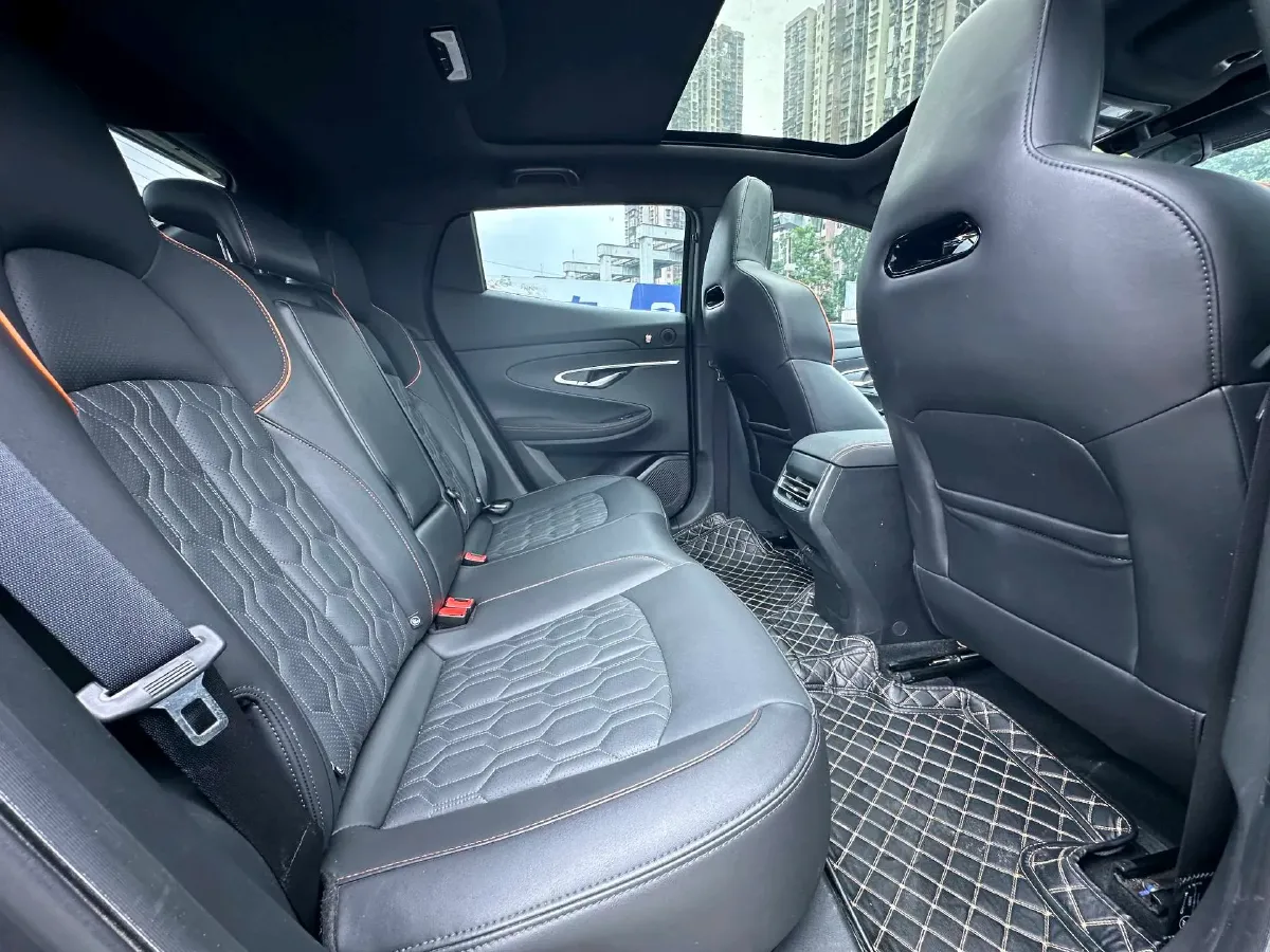 2022 ChangAn UNI-T 1.5T 188HP L4 7DCT,autocango,china used car exporter,china ev exporter,chinese used car exporter,chinese used ev exporter