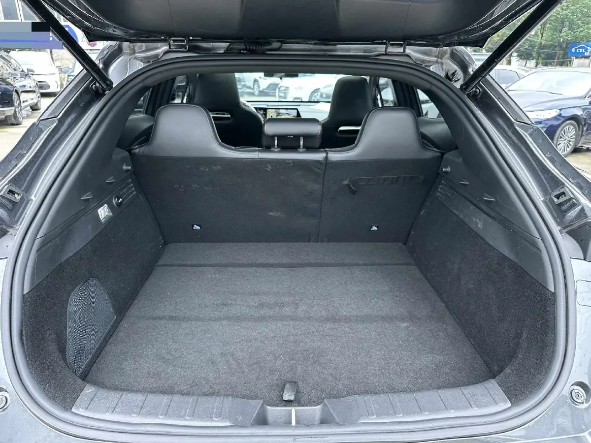 2022 ChangAn UNI-T 1.5T 188HP L4 7DCT,autocango,china used car exporter,china ev exporter,chinese used car exporter,chinese used ev exporter