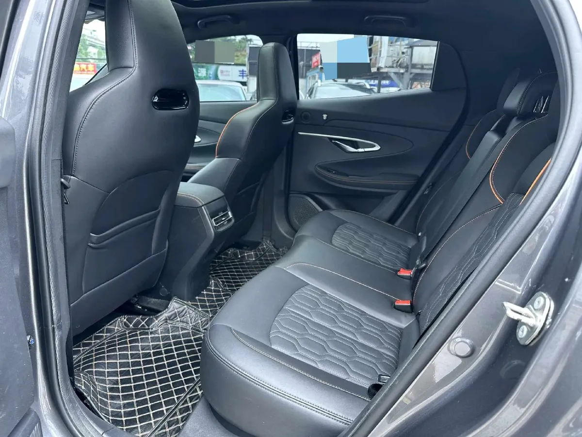 2022 ChangAn UNI-T 1.5T 188HP L4 7DCT,autocango,china used car exporter,china ev exporter,chinese used car exporter,chinese used ev exporter