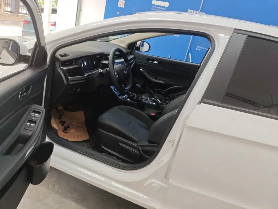 2024 Chery Arrizo 5 1.5L 120HP L4 5MT,autocango,china used car exporter,china ev exporter,chinese used car exporter,chinese used ev exporter