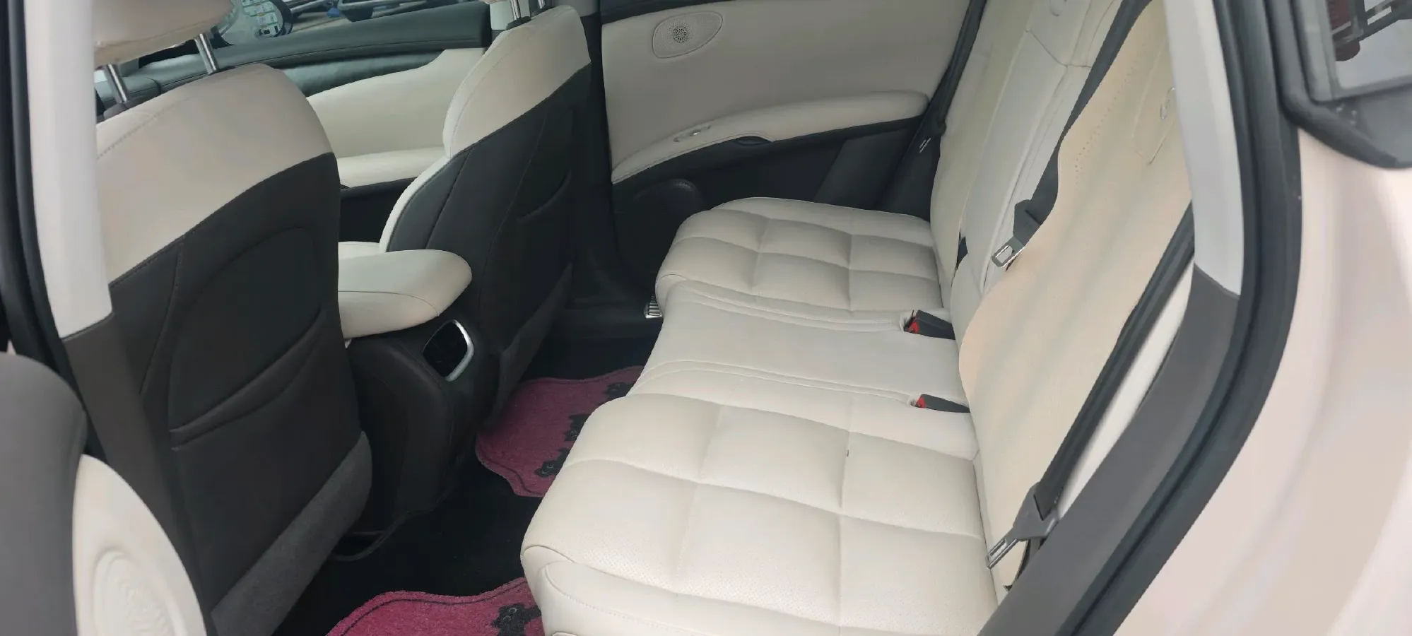 2023 IM LS6 BEV 71KWH,autocango,china used car exporter,china ev exporter,chinese used car exporter,chinese used ev exporter