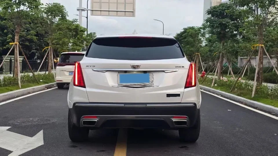 2021 Cadillac XT5 2.0T 237HP L4 9AT,autocango,china used car exporter,china ev exporter,chinese used car exporter,chinese used ev exporter