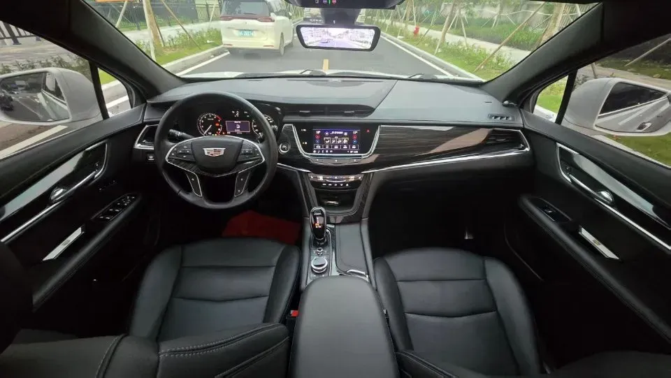 2021 Cadillac XT5 2.0T 237HP L4 9AT,autocango,china used car exporter,china ev exporter,chinese used car exporter,chinese used ev exporter