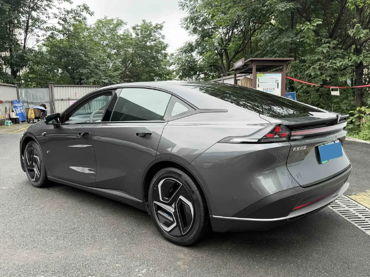 2024 Deepal L07 BEV 56.12KWH,autocango,china used car exporter,china ev exporter,chinese used car exporter,chinese used ev exporter
