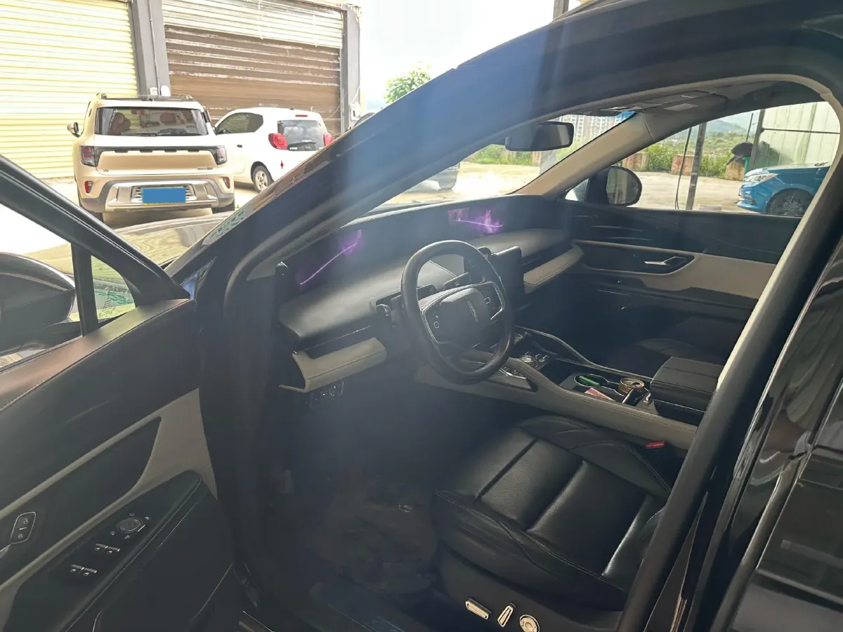 2023 Lincoln Nautilus 2.0T 261HP L4 8AT,autocango,china used car exporter,china ev exporter,chinese used car exporter,chinese used ev exporter
