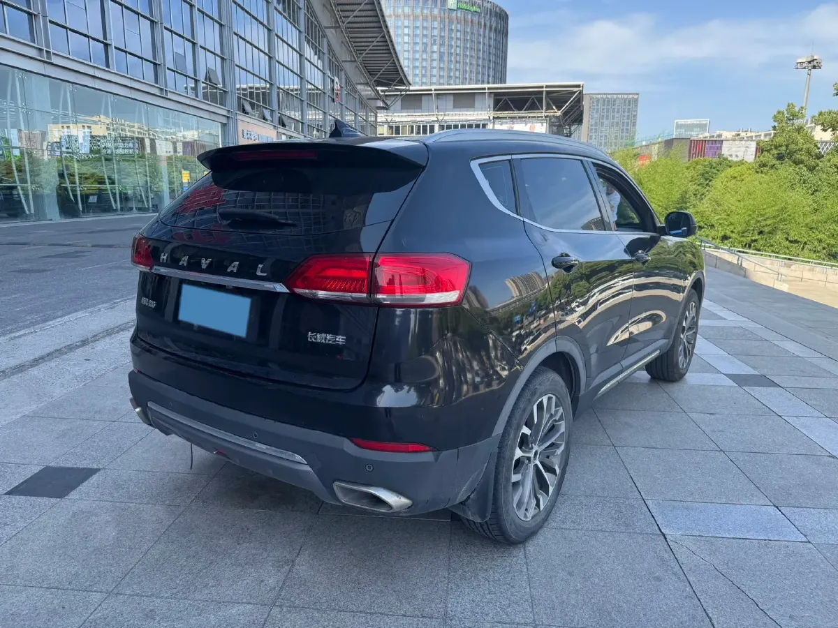 2018 Haval H6 1.5T 169HP L4 7DCT,autocango,china used car exporter,china ev exporter,chinese used car exporter,chinese used ev exporter