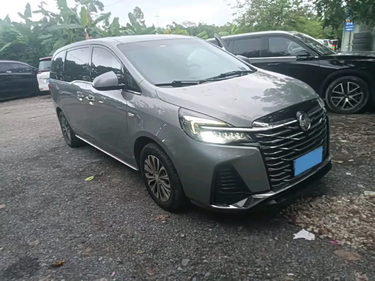 2023 Buick GL8 2.0T 237HP L4 9AT,autocango,china used car exporter,china ev exporter,chinese used car exporter,chinese used ev exporter