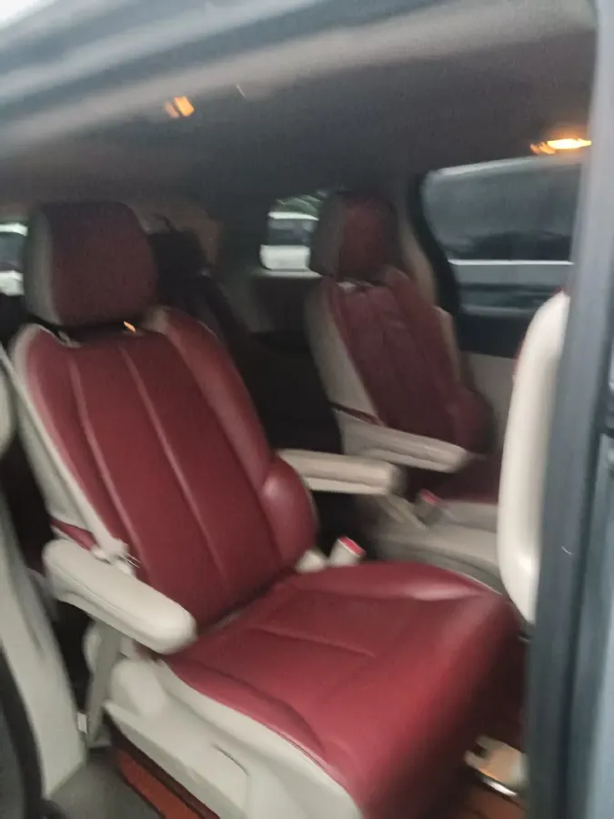 2023 Buick GL8 2.0T 237HP L4 9AT,autocango,china used car exporter,china ev exporter,chinese used car exporter,chinese used ev exporter