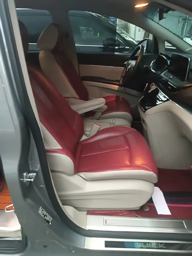 2023 Buick GL8 2.0T 237HP L4 9AT,autocango,china used car exporter,china ev exporter,chinese used car exporter,chinese used ev exporter