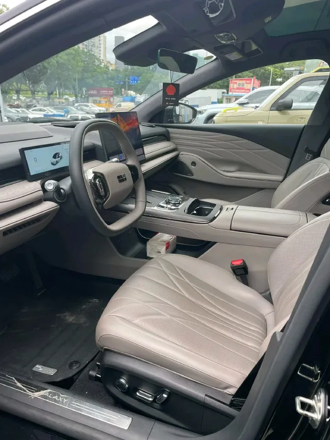 2025 Geely Galaxy Starshine 8 1.5T 163HP L4 3DHT PHEV 27.69KWH,autocango,china used car exporter,china ev exporter,chinese used car exporter,chinese used ev exporter