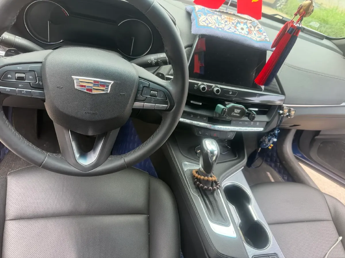 2021 Cadillac CT4 2.0T 237HP L4 8AT,autocango,china used car exporter,china ev exporter,chinese used car exporter,chinese used ev exporter